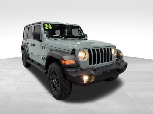 Earl Clearcoat 2024 Jeep Wrangler Sport