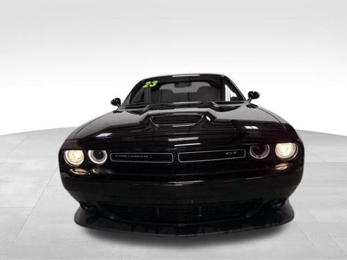 Pitch Black Clearcoat 2023 Dodge Challenger GT