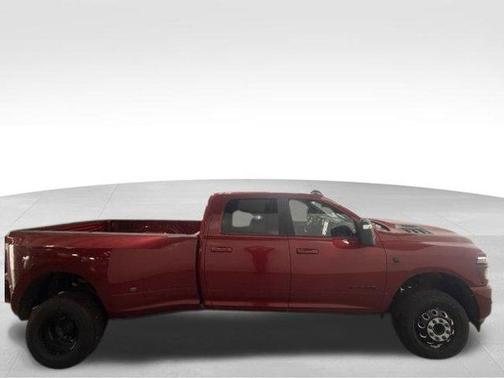 Molten Red Pearlcoat 2026 RAM 3500 Laramie