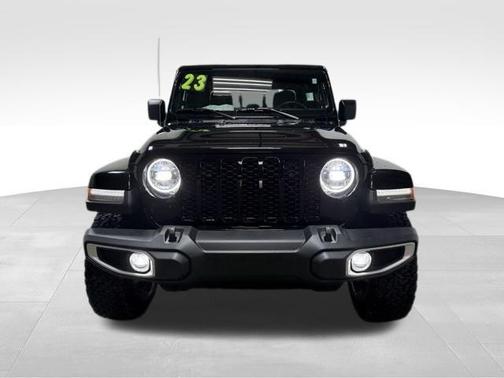 Black Clearcoat 2023 Jeep Gladiator Sport
