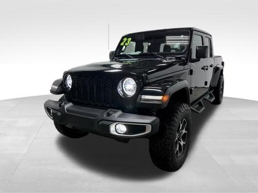 Black Clearcoat 2023 Jeep Gladiator Sport