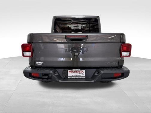 Granite Crystal Clearcoat Metallic 2026 Jeep Gladiator Sport