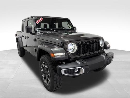 Granite Crystal Clearcoat Metallic 2026 Jeep Gladiator Sport