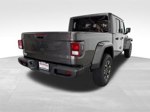 Granite Crystal Clearcoat Metallic 2026 Jeep Gladiator Sport