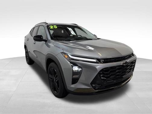Sterling Gray Metallic 2025 Chevrolet Trax ACTIV