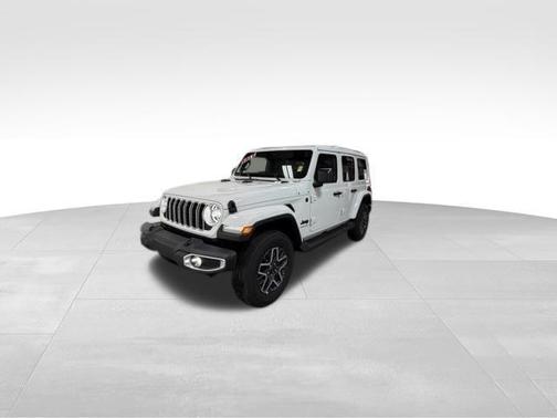 Bright White Clearcoat 2026 Jeep Wrangler Sahara