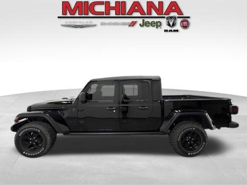 Black Clearcoat 2022 Jeep Gladiator Sport