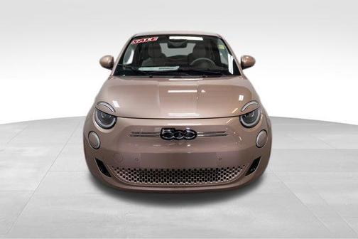 2024 FIAT 500e Base