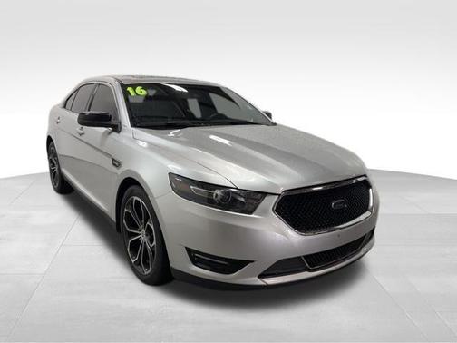 2016 Ford Taurus SHO