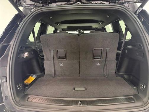 Metallic 2026 Jeep Grand Cherokee L Laredo