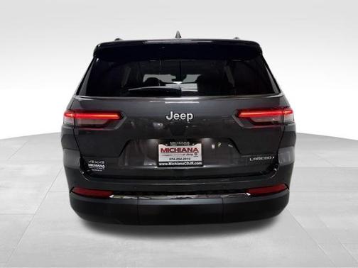 Metallic 2026 Jeep Grand Cherokee L Laredo
