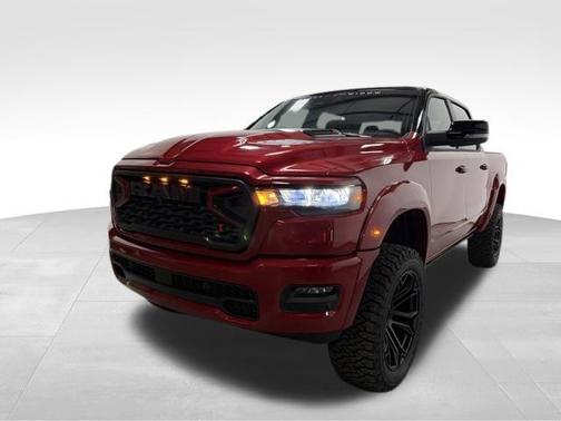 Molten Red Pearlcoat 2026 RAM 1500 Big Horn/Lone Star