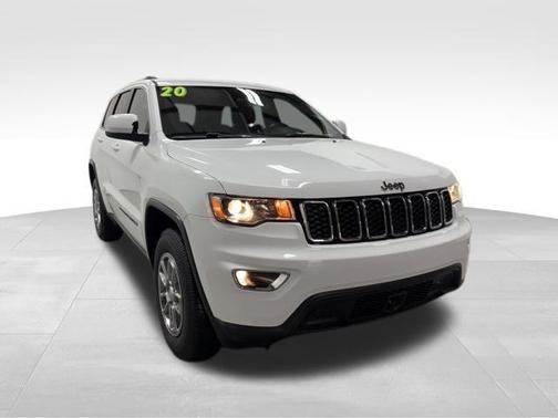 Bright White Clearcoat 2020 Jeep Grand Cherokee Laredo E