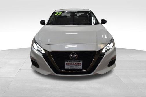 2022 Nissan Altima 2.0 SR