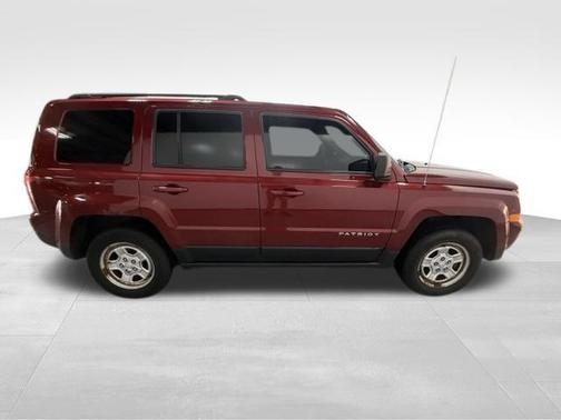Deep Cherry Red Crystal Pearlcoat 2017 Jeep Patriot Sport