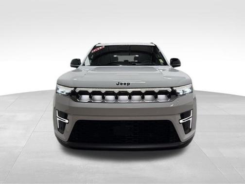 2026 Jeep Grand Wagoneer Base