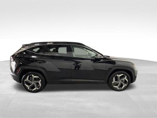 Black Pearl 2024 Hyundai TUCSON Limited