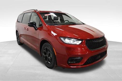 2025 Chrysler Pacifica Hybrid Select