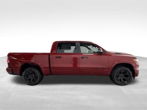 Molten Red Pearlcoat 2026 RAM 1500 Big Horn/Lone Star