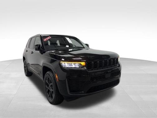 2026 Jeep Grand Cherokee Laredo