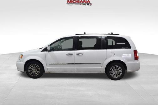 2014 Chrysler Town & Country Touring-L