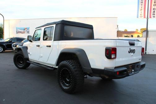 Bright White Clearcoat 2020 Jeep Gladiator Sport S