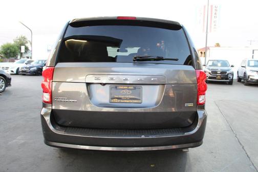 Granite Pearlcoat 2019 Dodge Grand Caravan SE
