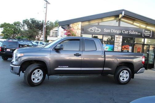Gray 2018 Toyota Tundra SR5
