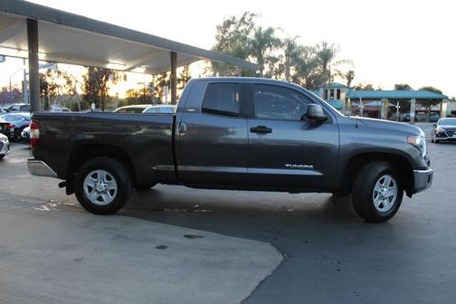 Gray 2018 Toyota Tundra SR5