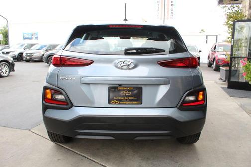 Sonic Silver 2021 Hyundai KONA SE