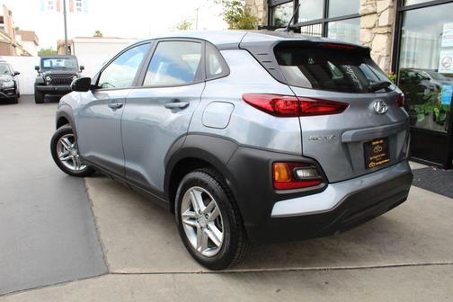 Sonic Silver 2021 Hyundai KONA SE