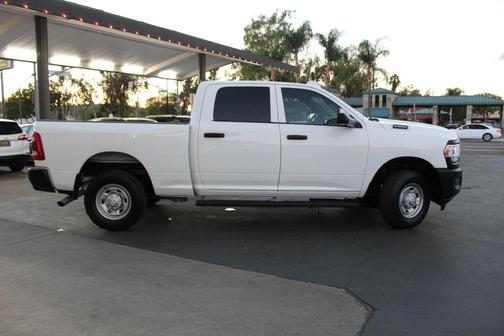 Bright White Clearcoat 2021 RAM 2500 Tradesman Crew Cab 4x2 6'4' Box