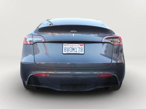 2021 Tesla Model Y Standard Range Rear-Wheel Drive