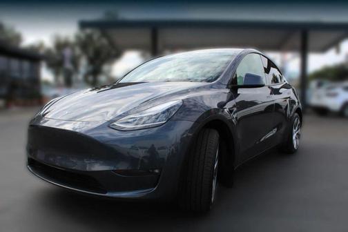 2021 Tesla Model Y Standard Range Rear-Wheel Drive