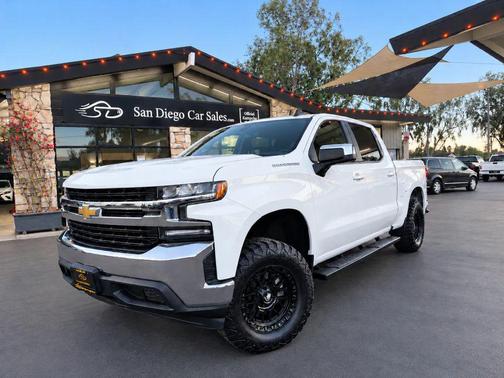 Summit White 2019 Chevrolet Silverado 1500 LT