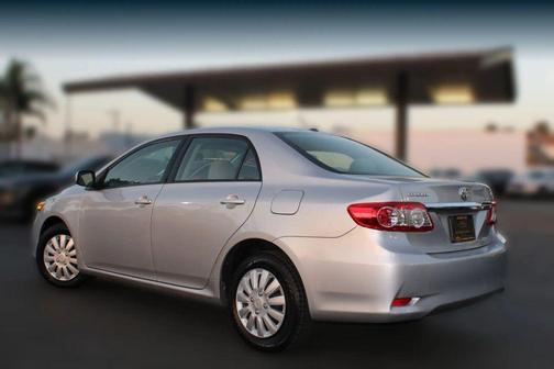 2011 Toyota Corolla LE