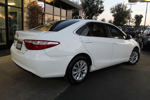 Super White 2017 Toyota Camry LE