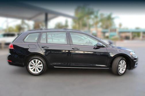 2019 Volkswagen Golf SportWagen TSI S