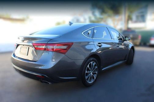 2017 Toyota Avalon XLE Premium
