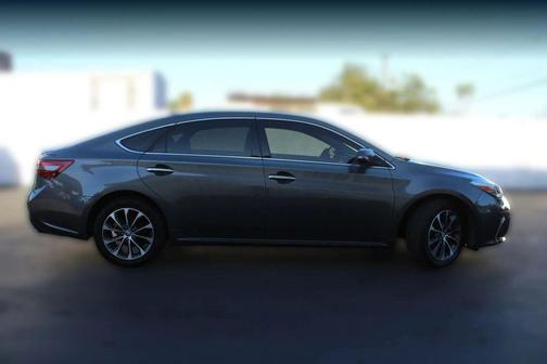 2017 Toyota Avalon XLE Premium