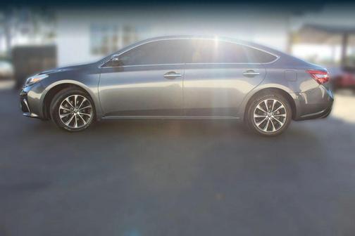 2017 Toyota Avalon XLE Premium