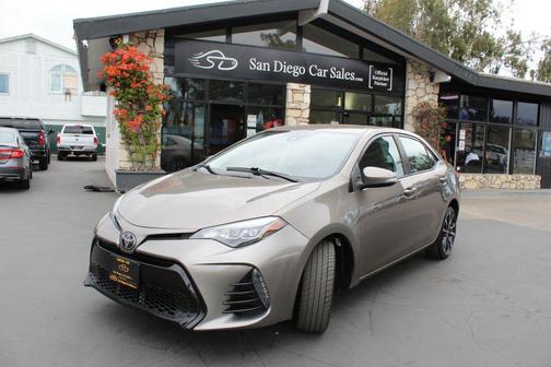 Gray 2018 Toyota Corolla SE