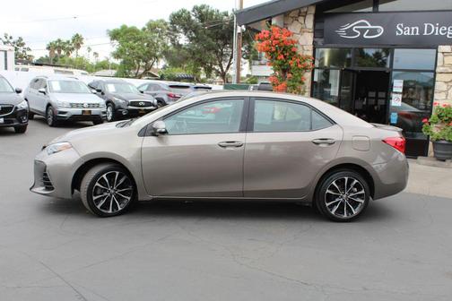 Gray 2018 Toyota Corolla SE