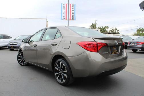 Gray 2018 Toyota Corolla SE