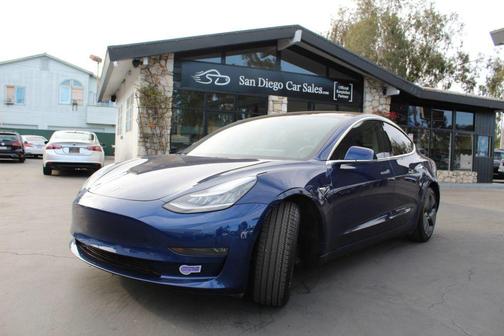 Deep Blue Metallic 2018 Tesla Model 3 Long Range