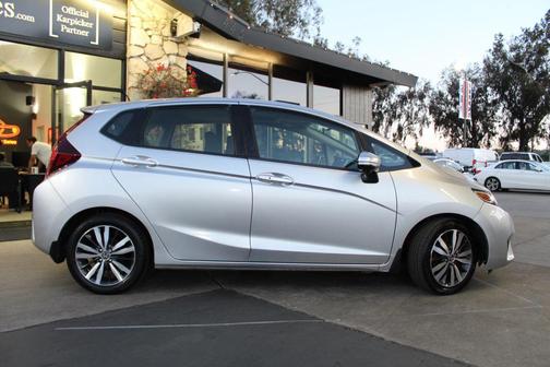 Alabaster Silver Metallic 2016 Honda Fit EX