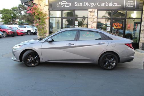 Fluid Metal 2021 Hyundai ELANTRA SEL