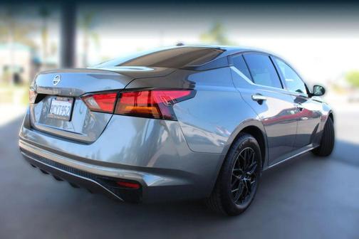 2020 Nissan Altima S FWD