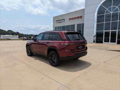 2024 Jeep Grand Cherokee Altitude