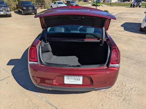 2022 Chrysler 300 Touring